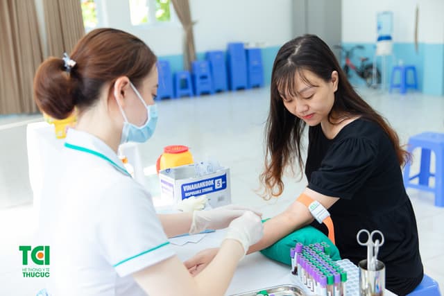 Khám sức khoẻ trường Công Nghệ Giáo Dục Hà Nội