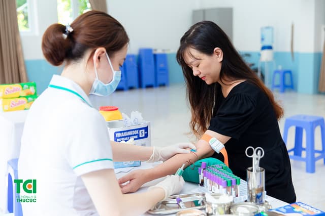 Khám sức khoẻ trường Công Nghệ Giáo Dục Hà Nội