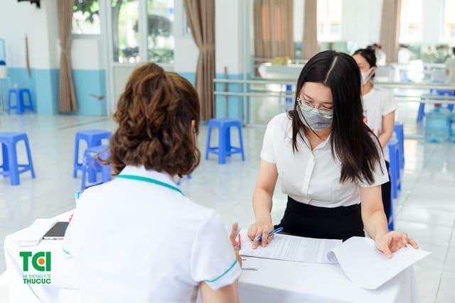 Khám sức khoẻ trường Công Nghệ Giáo Dục Hà Nội