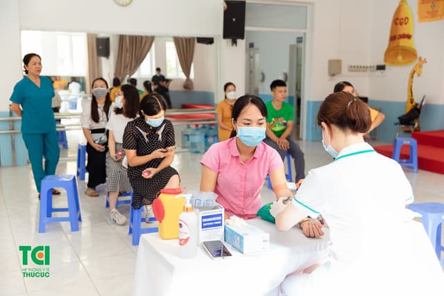 Khám sức khoẻ trường Công Nghệ Giáo Dục Hà Nội