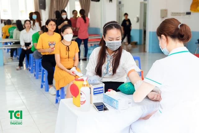 Khám sức khoẻ trường Công Nghệ Giáo Dục Hà Nội