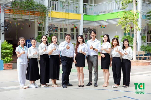 Khám sức khoẻ trường Công Nghệ Giáo Dục Hà Nội