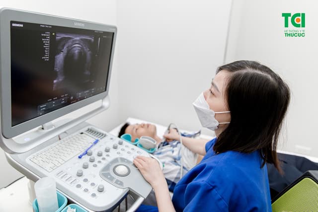 Khám sức khoẻ trường Công Nghệ Giáo Dục Hà Nội