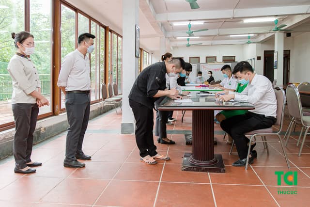 Khám sức khoẻ công ty TNHH Le Mont Ba Vì