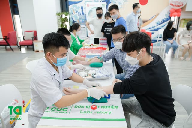 Khám sức khoẻ công ty Sáng tạo trẻ Việt Nam Miichisoft