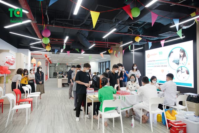 Khám sức khoẻ công ty Sáng tạo trẻ Việt Nam Miichisoft