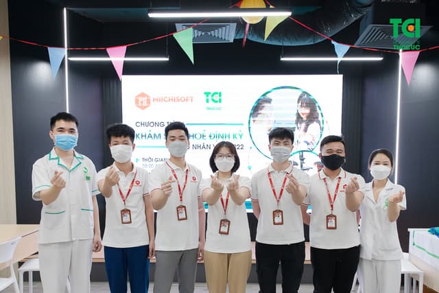Khám sức khoẻ công ty Sáng tạo trẻ Việt Nam Miichisoft