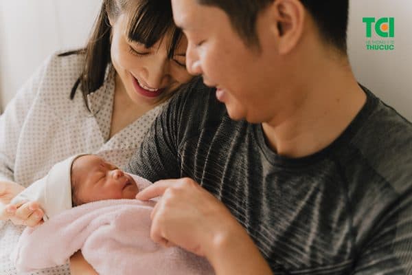 Mẹ cũng đừng quên chuẩn bị đồ cho con nếu cảm thấy cần thiết