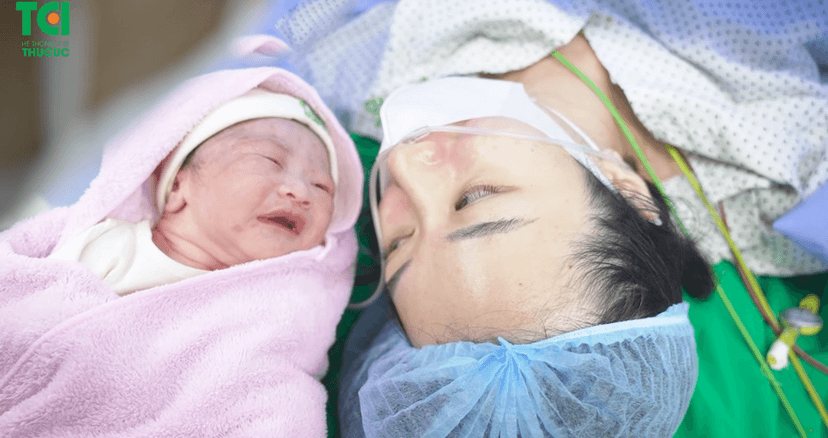 Hạnh phúc của mẹ nhỏ nhoi đến lạ!