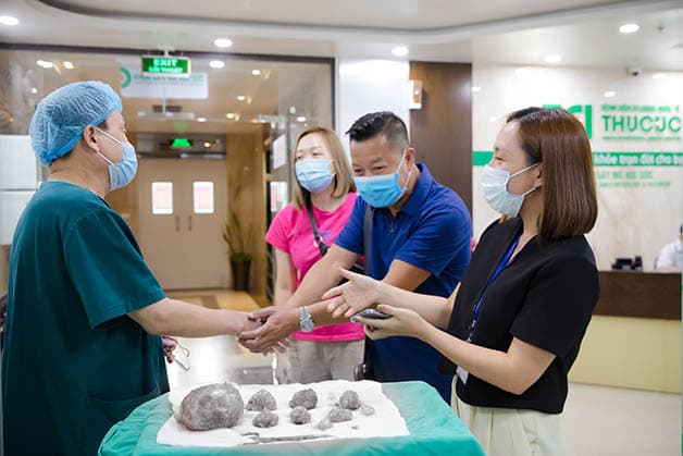 Trình độ, chuyên môn của bác sĩ thực hiện ca mổ u xơ tử cung quyết định rất nhiều vào khả năng thành công của ca phẫu thuật