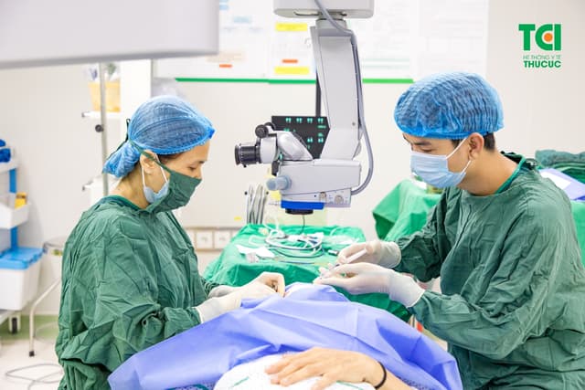 Chi phí mổ đục thủy tinh thể và những yếu tố quyết định