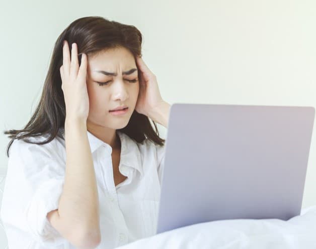 Khó ngủ về đêm làm bạn luôn trong trạng thái mệt mỏi, căng thẳng