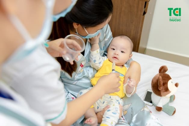 dấu hiệu trẻ còi xương