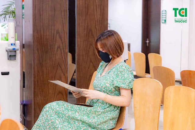 6 dấu hiệu viêm vùng kín, viêm âm đạo nghiêm trọng cần nhớ