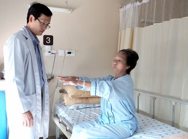 Gắn kết và tuân thủ theo phác đồ của bác sĩ giúp ích rất nhiều trong quá trình điều trị bệnh Parkinson