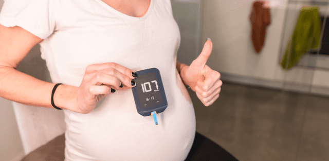 Tại sao mẹ bầu cần khám đường huyết thai kỳ?