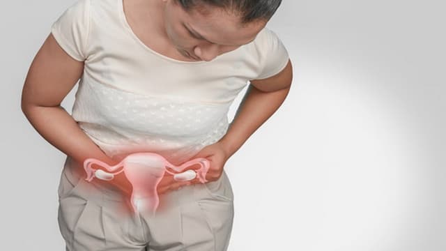 Nang nước cạnh buồng trứng có đáng lo ngại không?