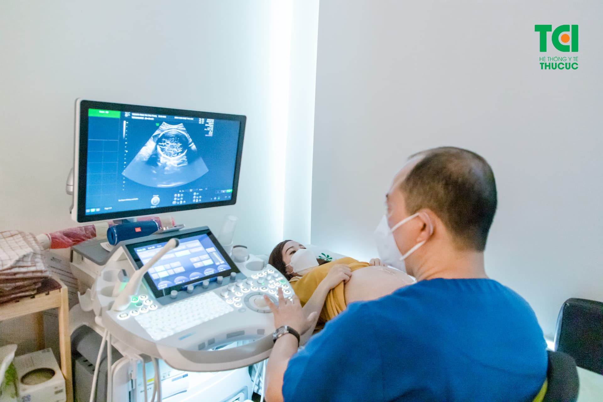 Thai 38 tuần mổ đẻ được chưa còn phụ thuộc vào yếu tố cá nhân, gia đình, điều kiện trong thiết bị y tế,..