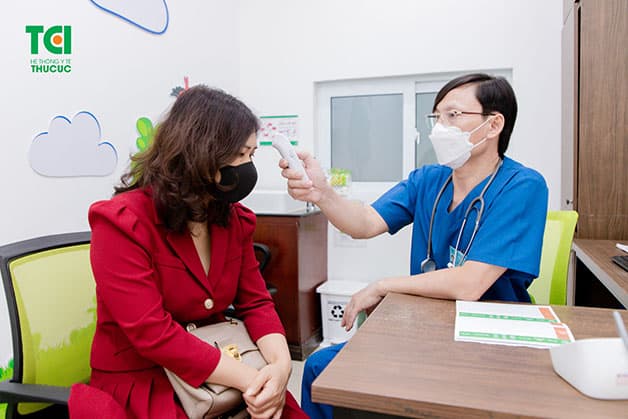 Sốt thể hiện cơ chế hoạt động của hệ miễn dịch nhưng việc có bị sốt hay không không thể hiện hiệu quả của việc tiêm vắc xin cúm