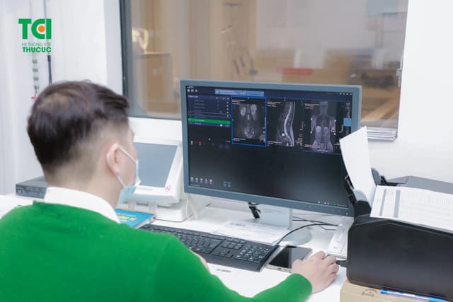 Trị bệnh thoái hóa cột sống cổ hiệu quả bất ngờ