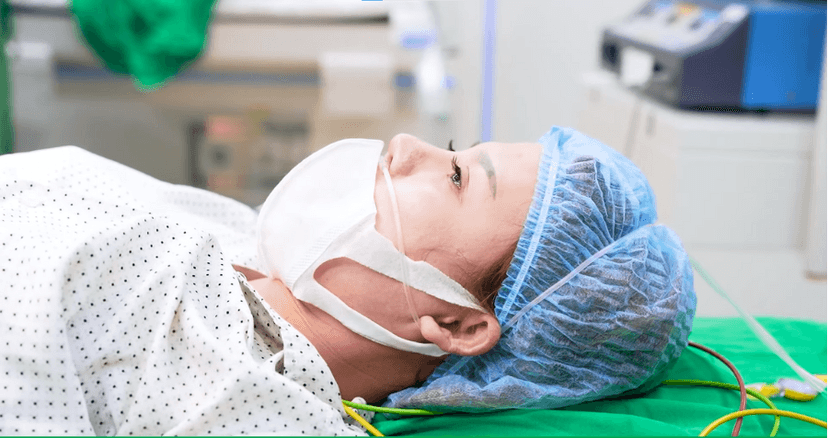 Cấp cứu sản phụ chuyển dạ sinh lần 3, thai 37 tuần 4 ngày, mổ đẻ cũ 2 lần