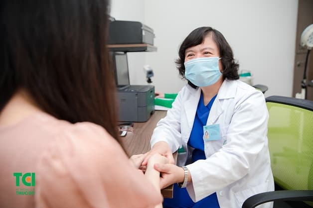 u nang buồng trứng trống âm