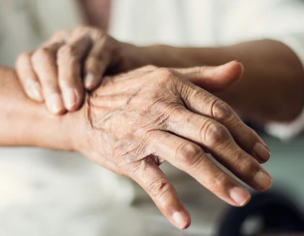 Run tay, co cứng cơ - biểu hiện điển hình của parkinson