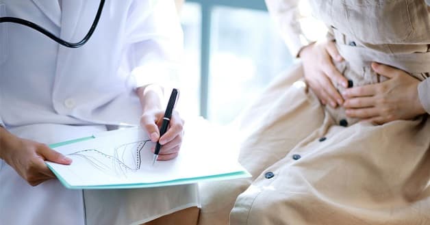 thăm khám khi có biểu hiện viêm loét đại tràng