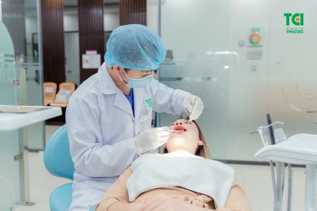 Bọc răng sứ dính liền