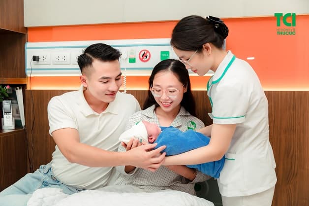 đồ mang đi sinh mổ