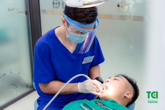 chăm sóc răng khỏe mạnh