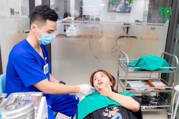 chăm sóc sau nhổ răng khôn