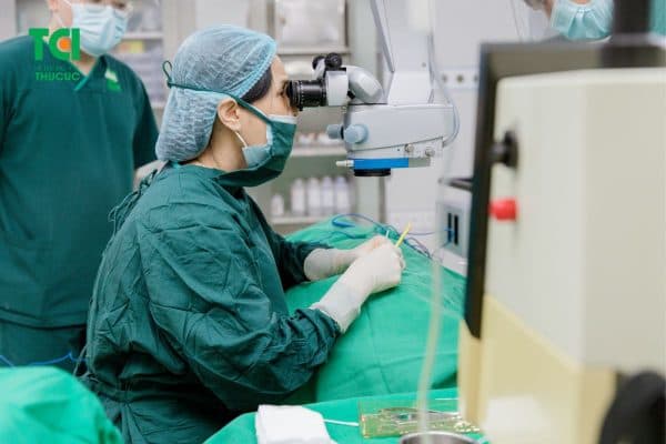 Bác sĩ chỉ định điều trị mộng thịt bằng nhiều phương pháp, phụ thuộc vào mức độ bệnh và thể trạng của từng người