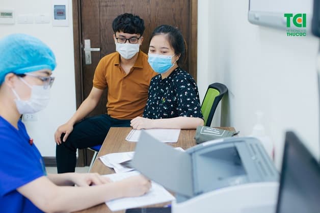 Nếu các kinh nghiệm trị mất ngủ sau sinh trên đây không có hiệu quả, mẹ cần đi bác sĩ tư vấn