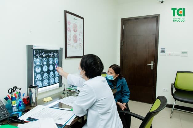 Mất ngủ kéo dài do thoái hóa não chất trắng