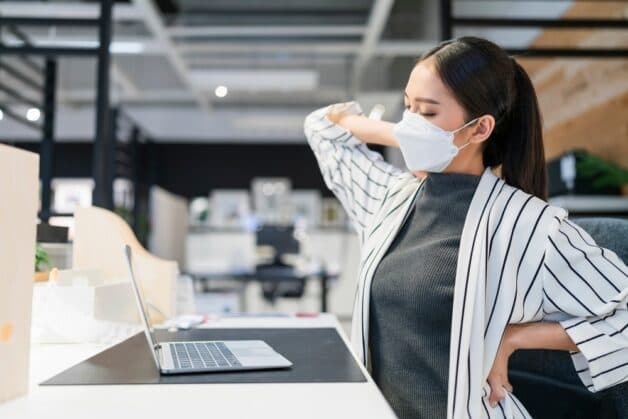 Thoái hóa sụn khớp gối dễ xảy ra do lối sống ít vận động, ngồi nhiều