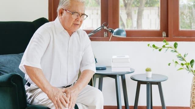 Điều trị và phòng ngừa thoái hóa khớp gối ở người già