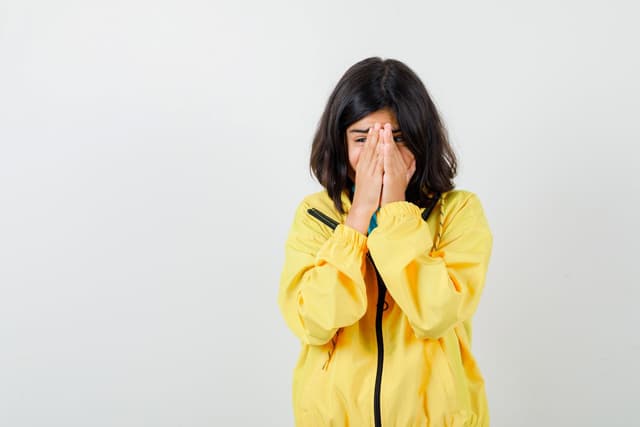 Chớ coi thường với u nang buồng trứng tuổi dậy thì