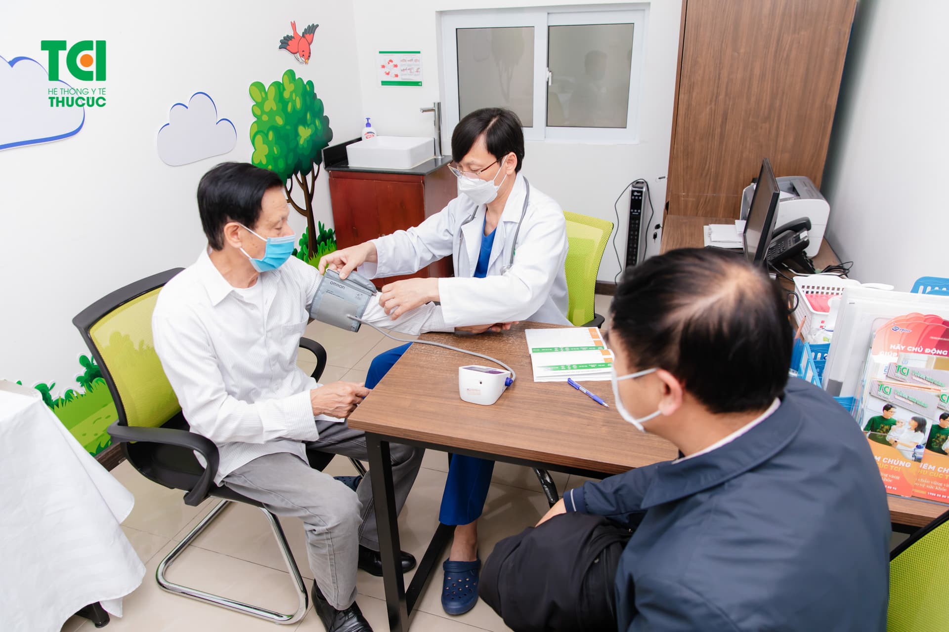 Tiêm vacxin dại thì có ảnh hưởng gì không?