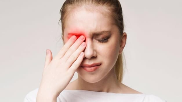 viêm kết mạc dị ứng phải làm sao