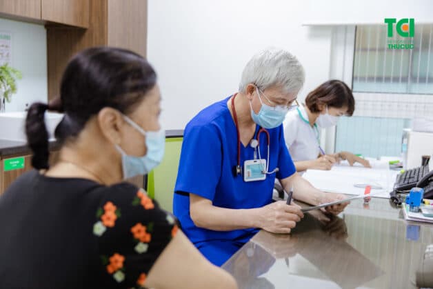 Mất ngủ phải làm sao? Nên đi khám để tìm ra nguyên nhân mất ngủ 