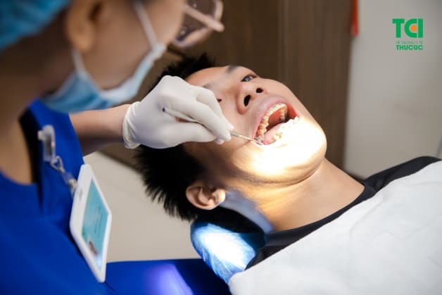 răng lệch khớp cắn