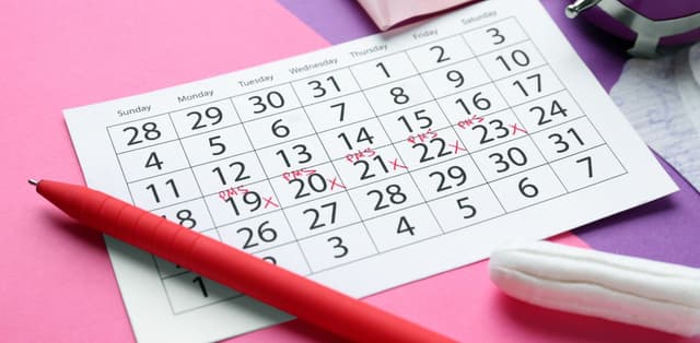 Chị em đang bị rong kinh có nên quan hệ không?