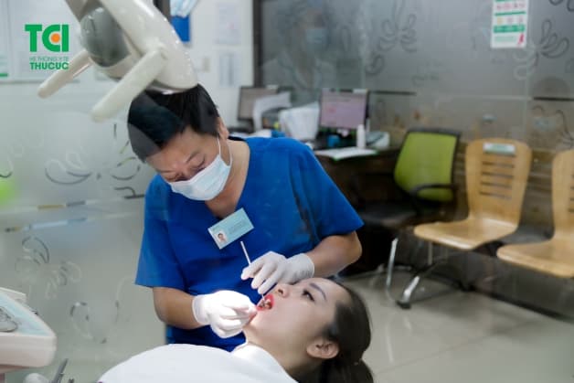 Bọc răng sứ Lava