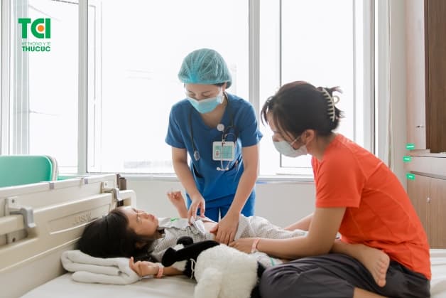 cách chữa tiêu chảy cho trẻ