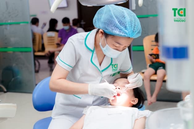 chăm sóc răng ở trẻ
