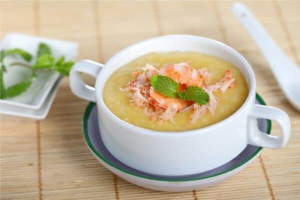 đau dạ dày ăn yến mạch được không?