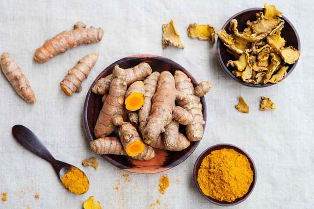 Liệu chữa u xơ tử cung bằng nghệ có thực sự hiệu quả?