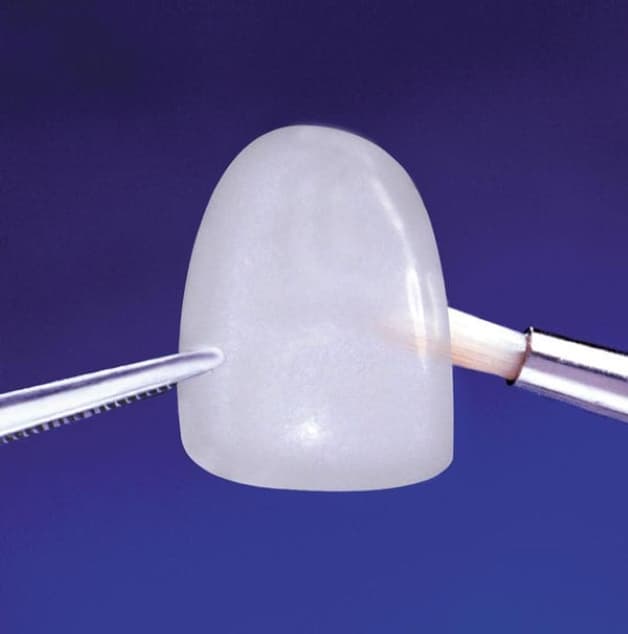 Mặt dán sứ IPS Emax