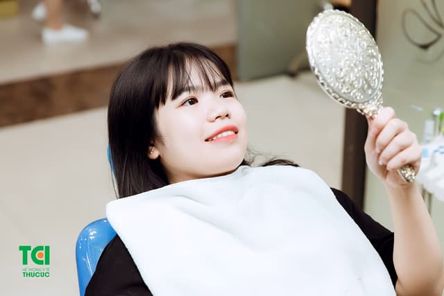 Dán sứ Veneer Emax, đem lại hiệu quả tối ưu?